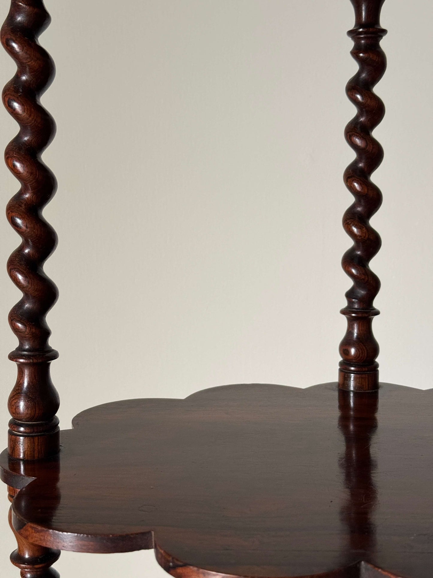 Victorian rosewood scalloped whatnot