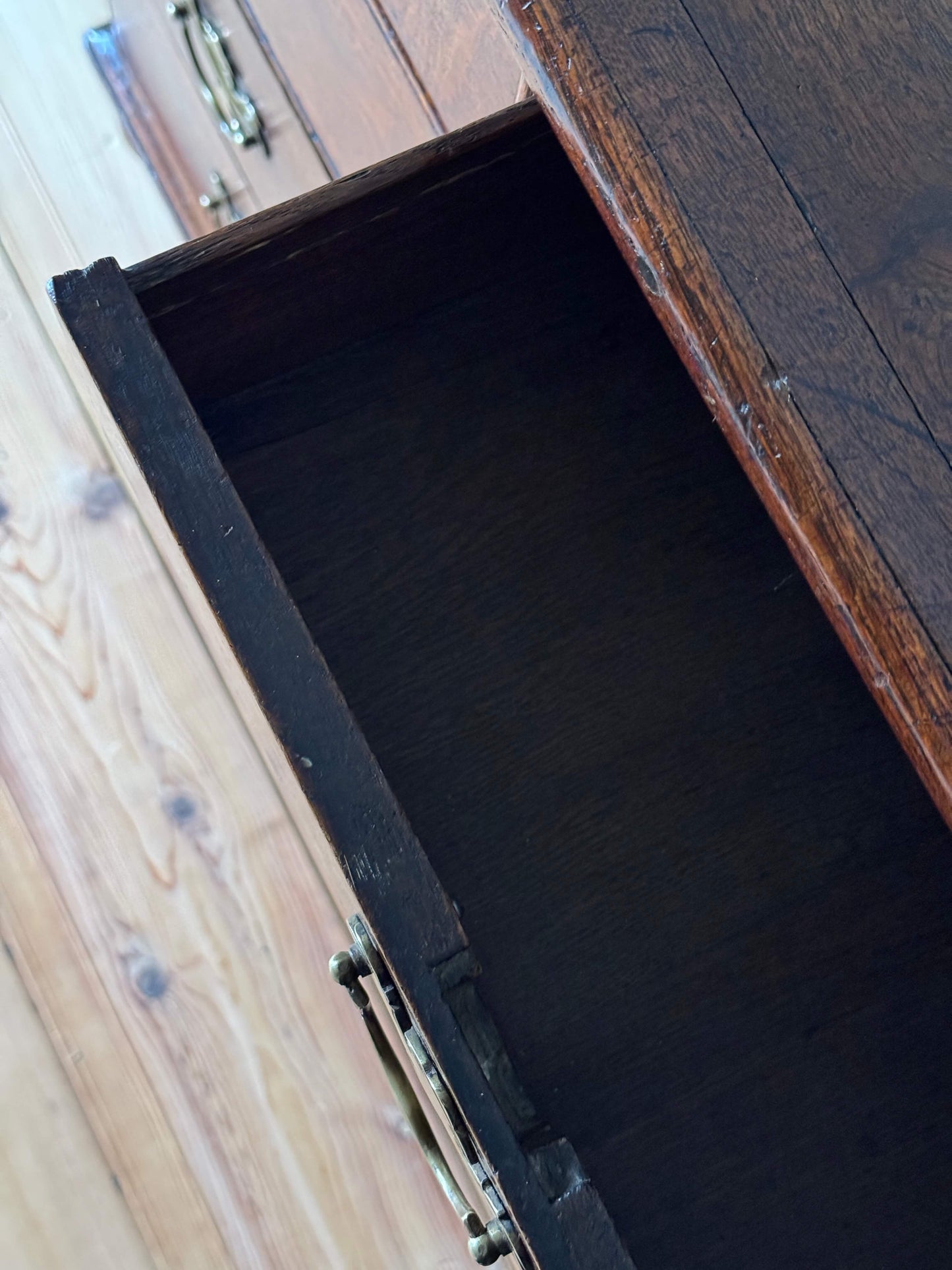 Georgian chest of drawers on bun feet