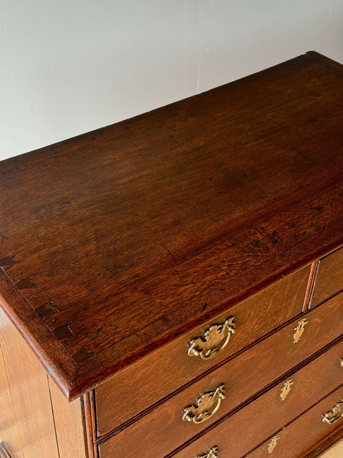 Georgian chest of drawers on bun feet