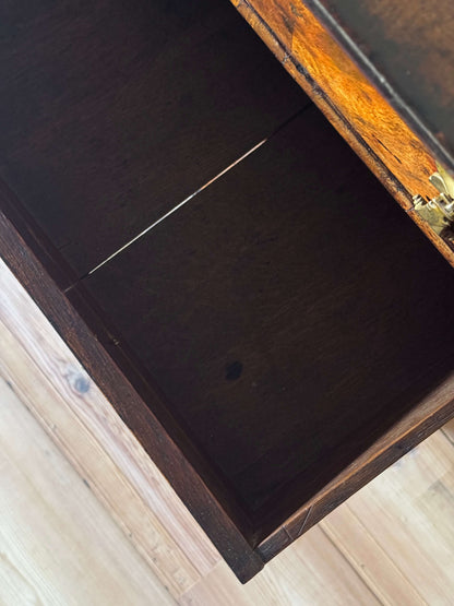 Queen Anne walnut crossbanded chest of drawers
