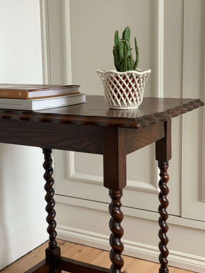 Antique barley twist table with scalloped edges