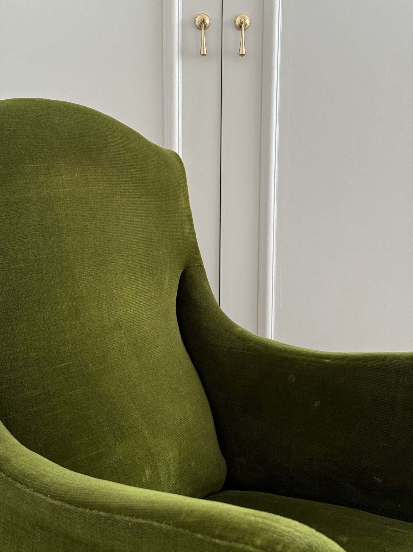 Edwardian velvet armchair with pleated skirt